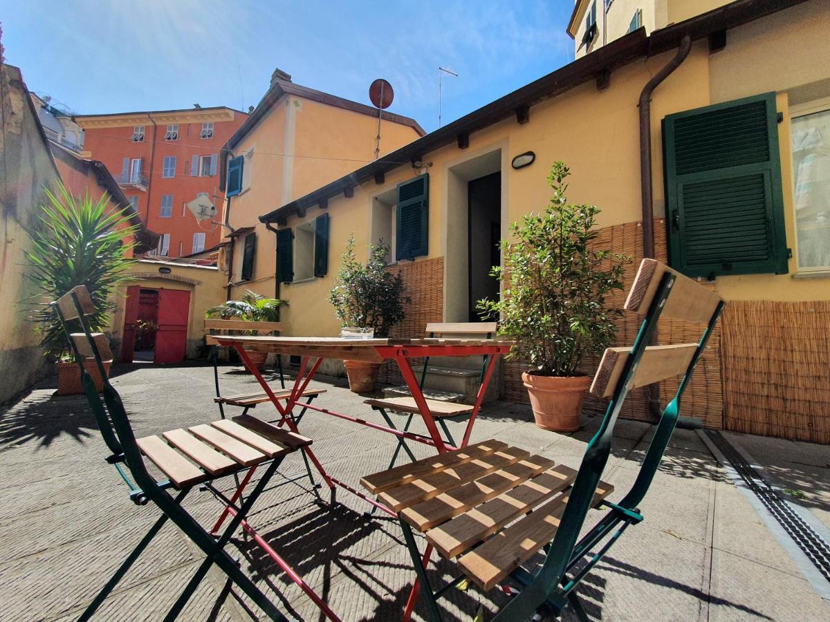 Casa con giardino città,1371017918:JPEG